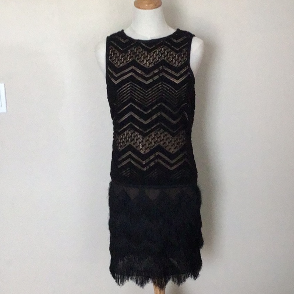 Black max studio dress